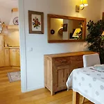 Rosie Design - Charming Near Slopes *