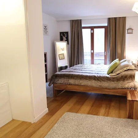 Rosie Design - Charming Near Slopes