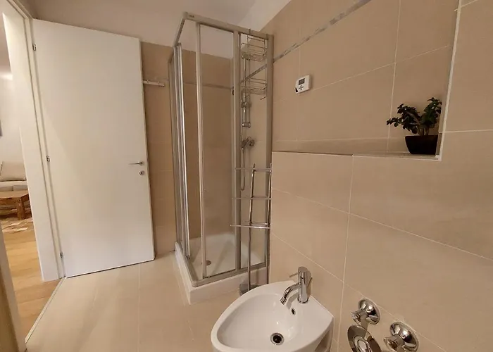 Rosie Design - Charming Near Slopes